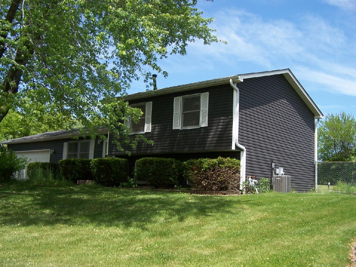 Homes Sold Spojnia Mchenry Illinois, 5218 Beach