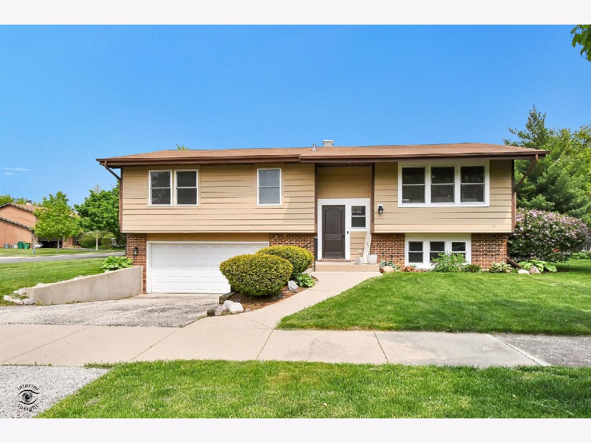 Homes Rented Candlewood Creek Wheeling Illinois, 99 Mayer