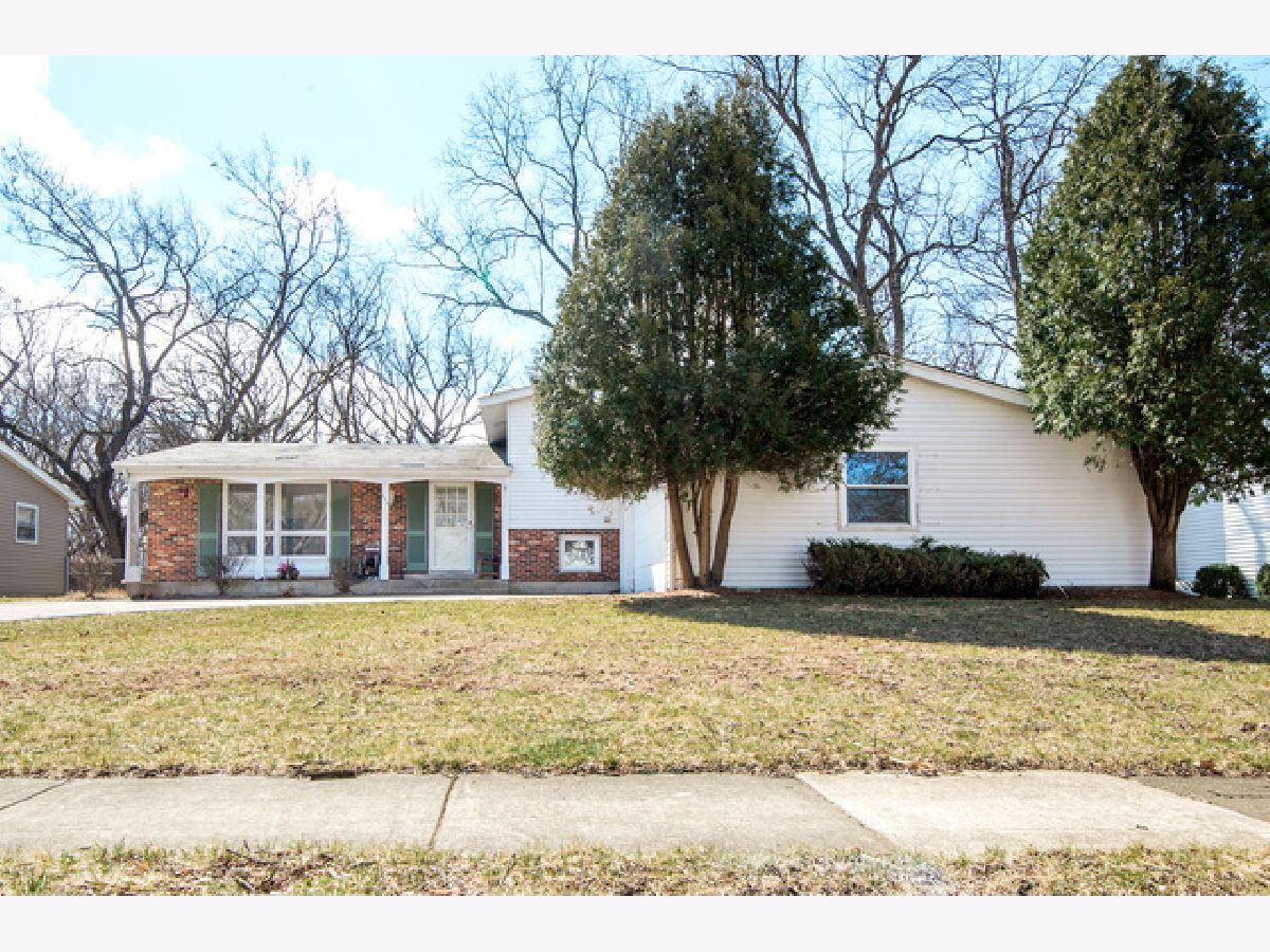 Homes Sold Green Oaks Crystal Lake Illinois, 645 Green Oaks