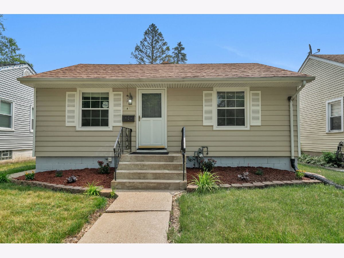 Homes & Condominiums Sold Lansing Terrace Lansing Illinois, 17907 Roy