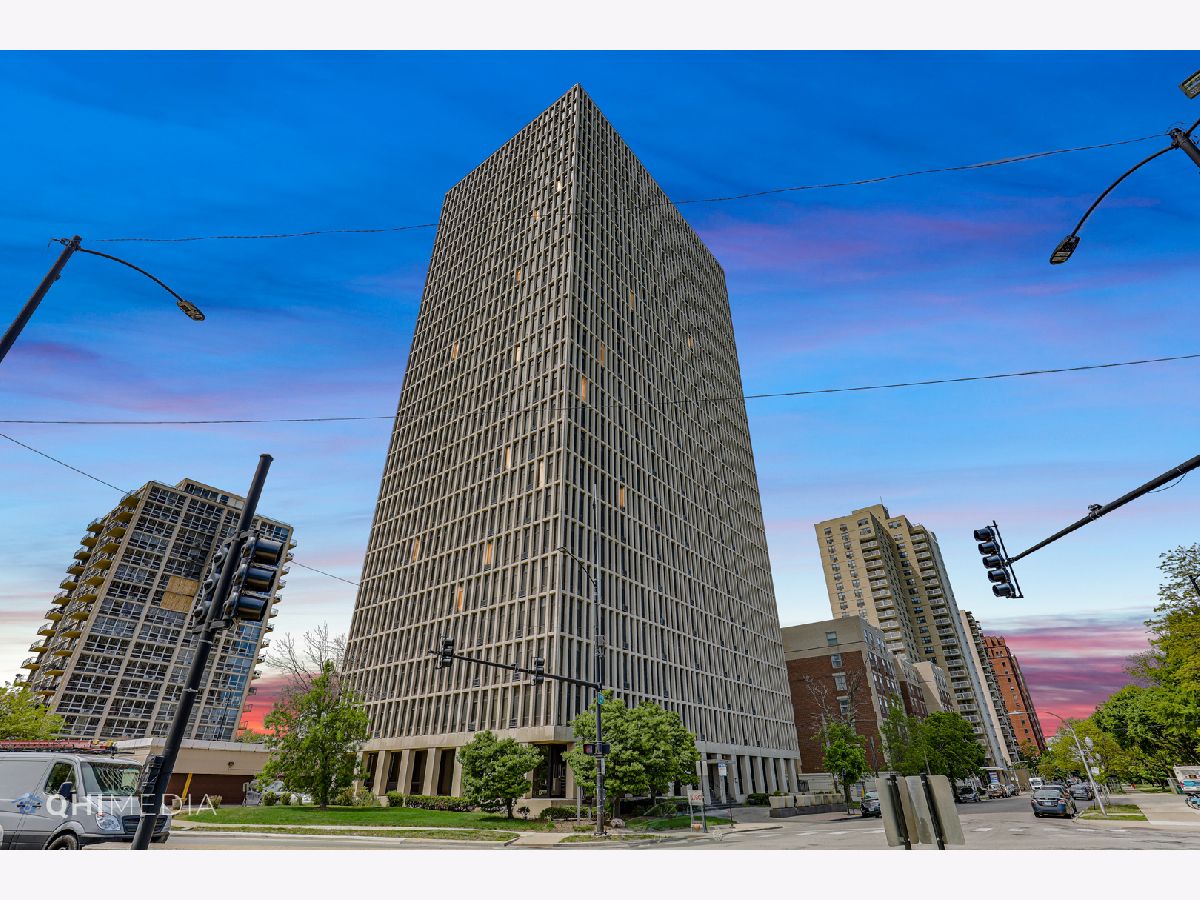 Condominiums Rented Quadrangle Condos Chicago Illinois, 6700 South Shore