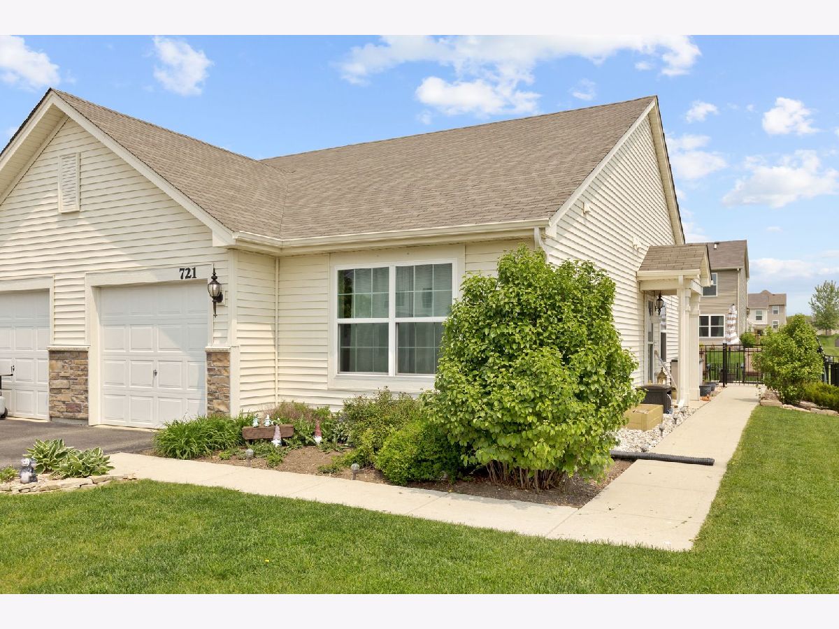 Condos & Townhomes & Homes Sold Tuscany Woods Hampshire Illinois, 721 Florence