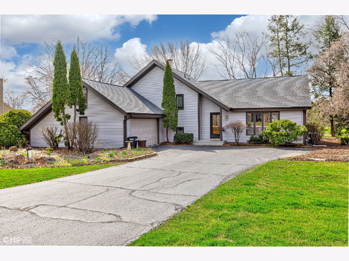 Homes Sold The Springs Crystal Lake Illinois, 6305 Hidden Oak