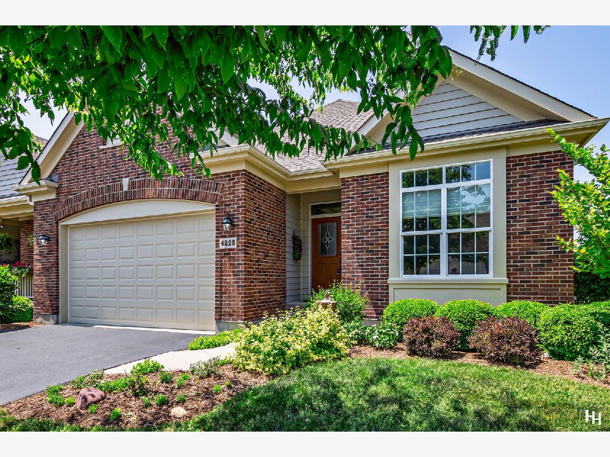 Condos & Townhomes & Homes Sold Lakes Of Boulder Ridge Lake In The Hills Illinois, 4225 Coyote Lakes