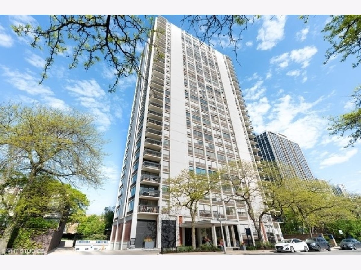 Condominiums Sold Bryant House Chicago Illinois, 1455 Sandburg