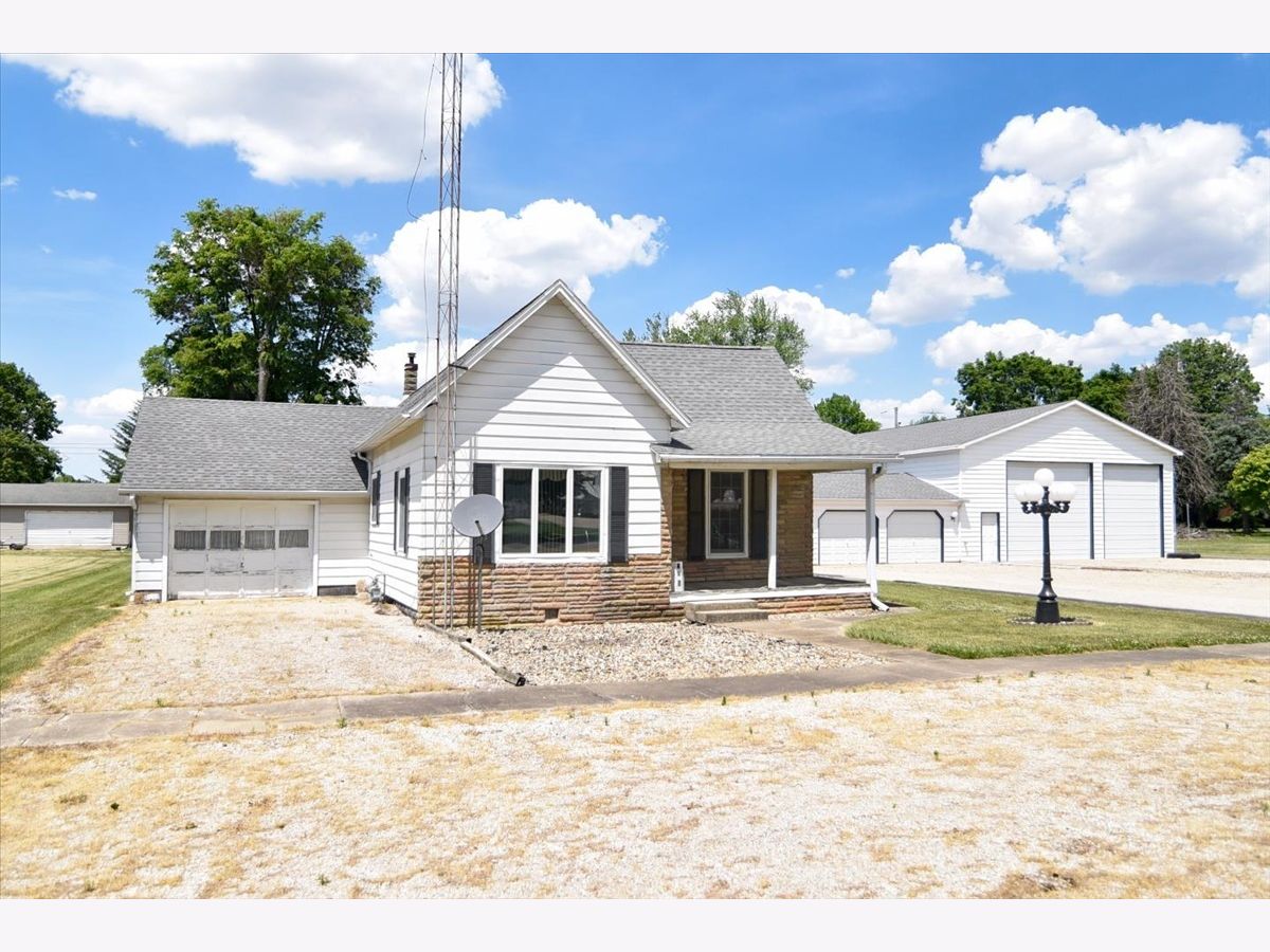  Sold Allerton Illinois, 305 Elm