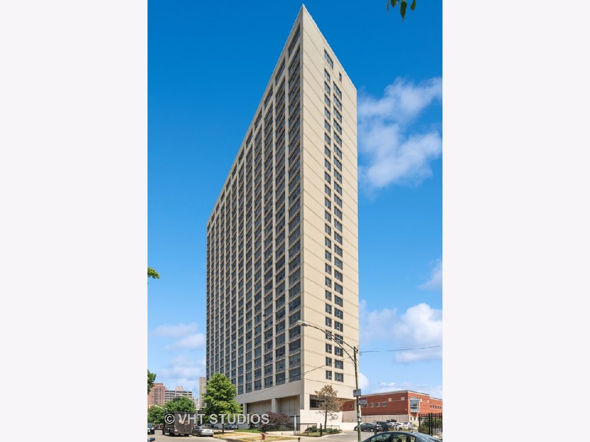 Condos & Townhomes Sold Cornell Village Chicago Illinois, 5201 Cornell