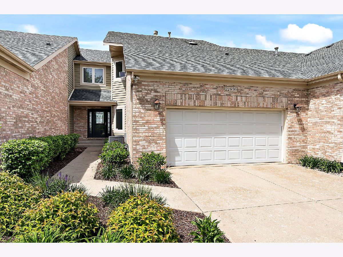 Homes & Condos & Townhomes Sold The Lakelands Plainfield Illinois, 22906 Harbour