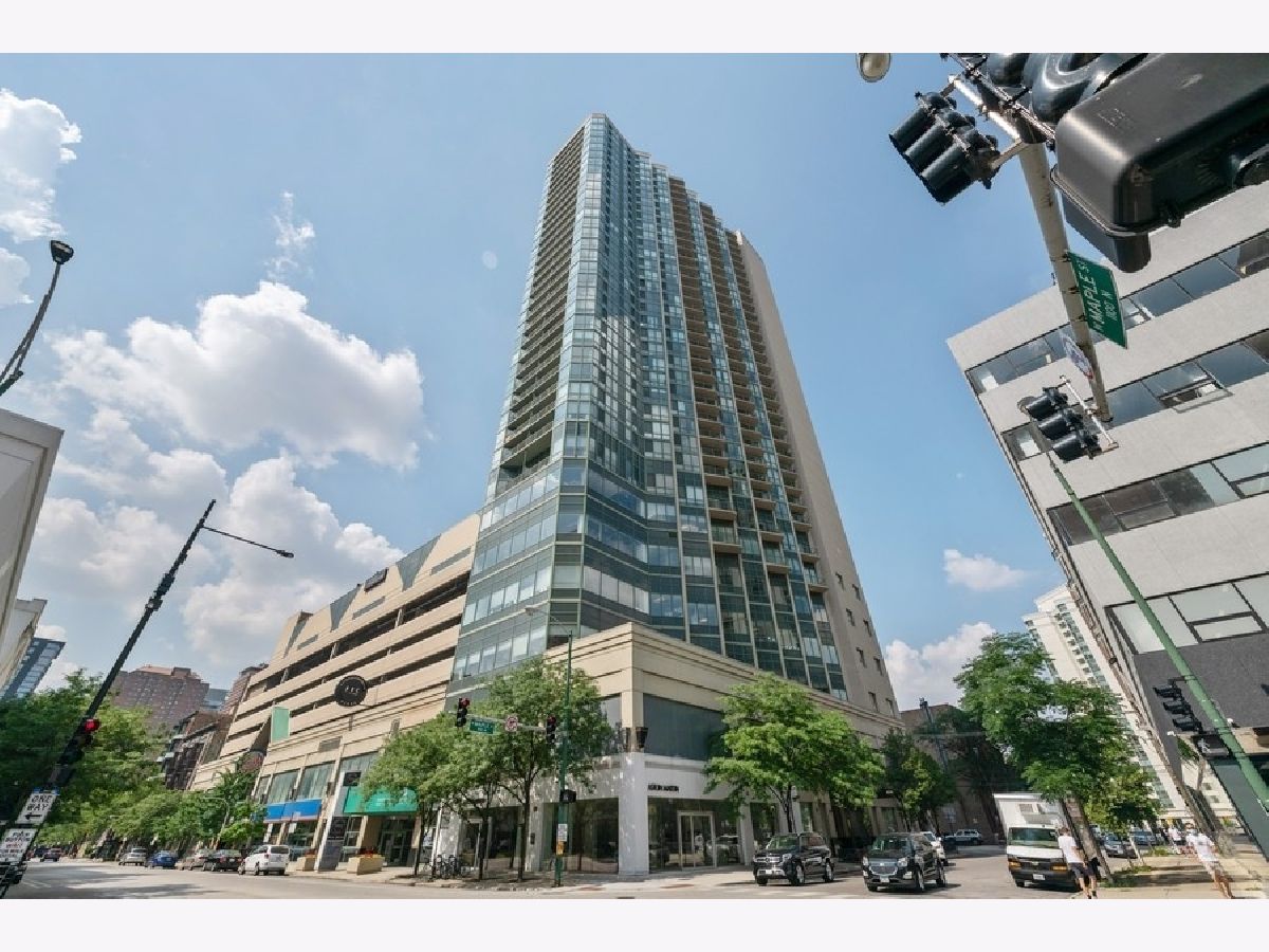Condominiums Sold Gold Coast Galleria Chicago Illinois, 111 Maple