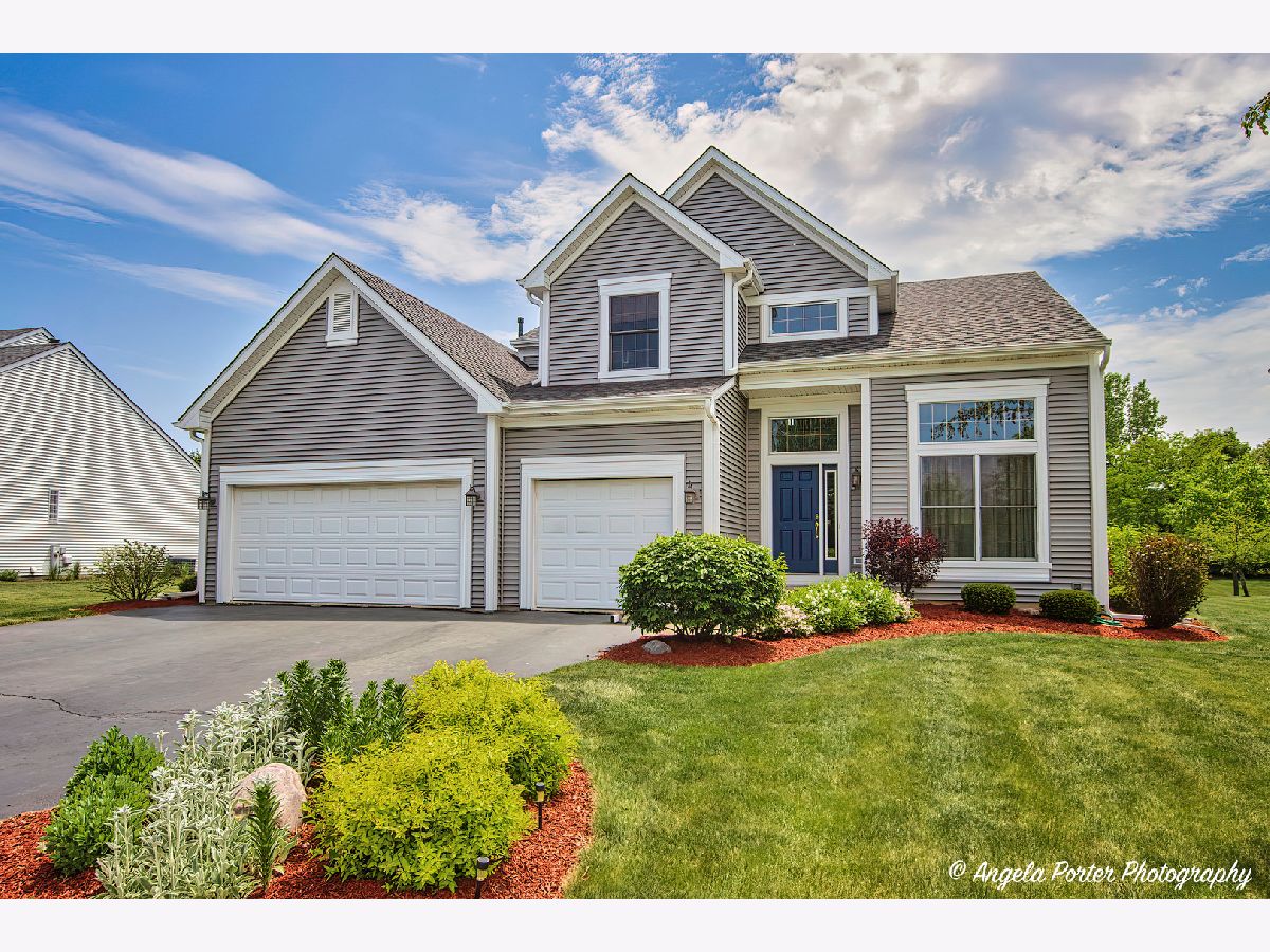 Homes & Townhomes Sold Woodland Ridge Antioch Illinois, 938 Heather Glen