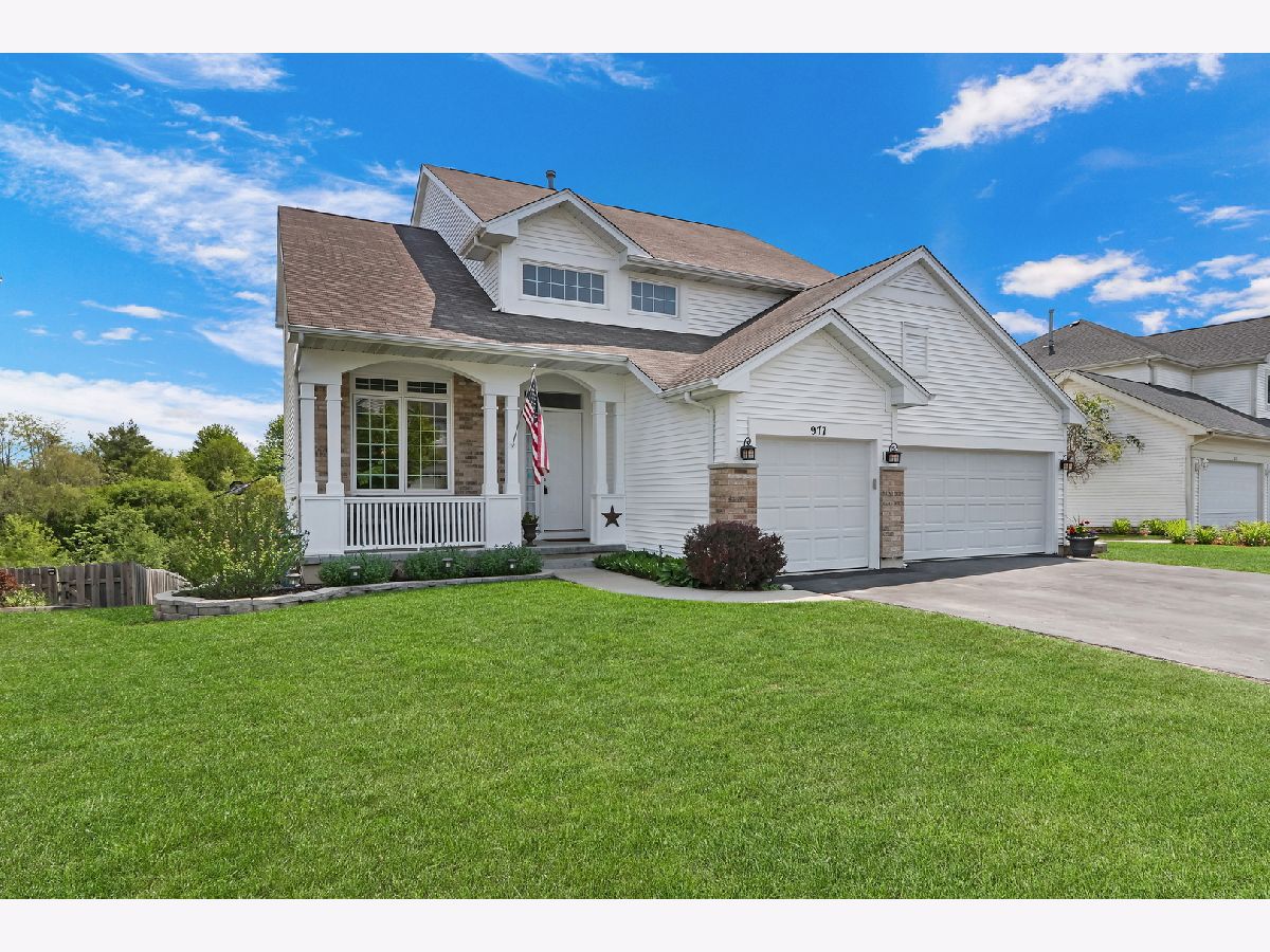 Homes Sold Pine Hill Lake Antioch Illinois, 977 Autumn
