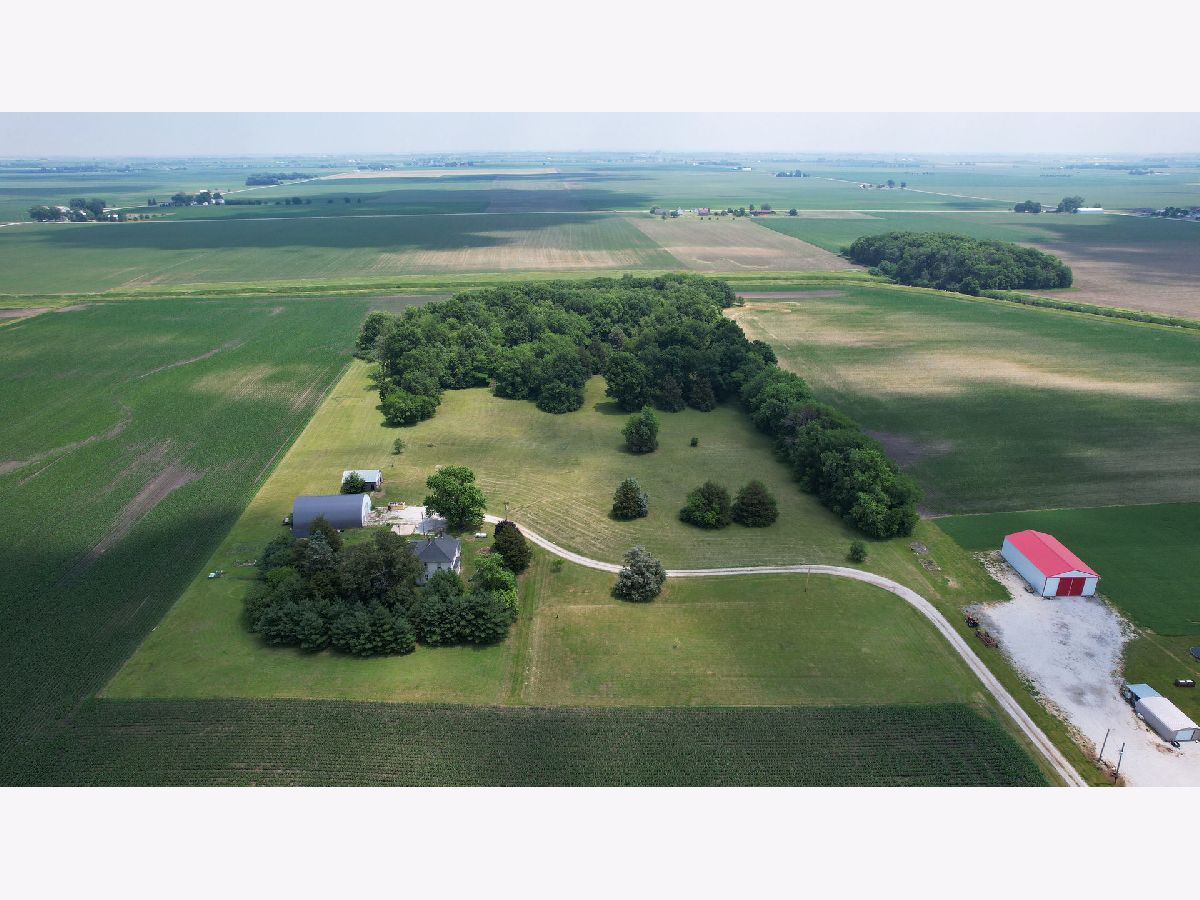  Sold Sadorus Illinois, 754 County Road 525 E