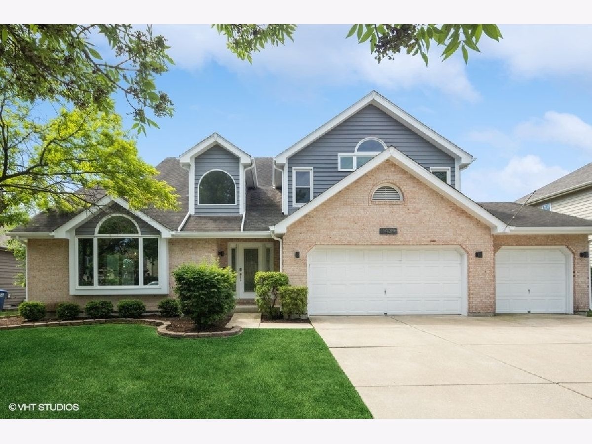 Townhomes & Homes Sold Norman Courts Darien Illinois, 1429 Norman