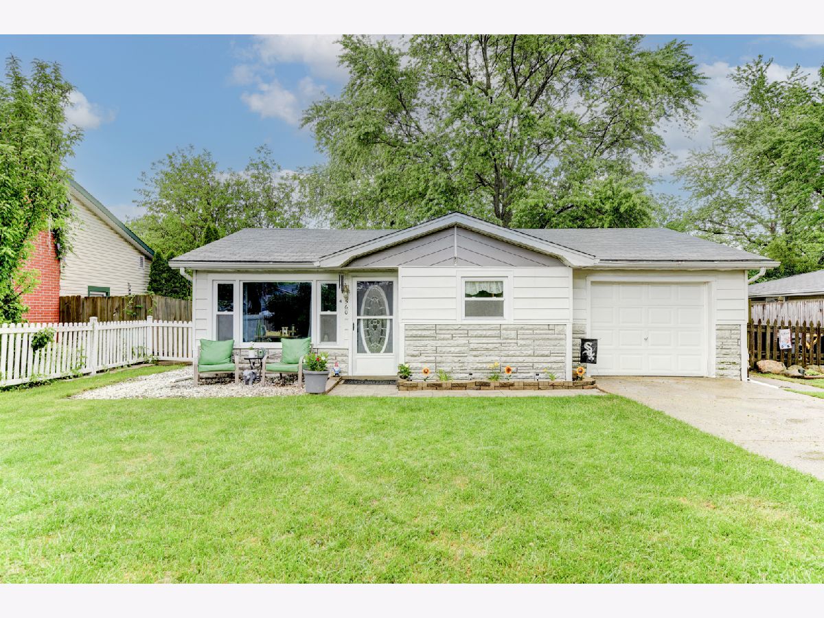 Homes Sold Dixie Dells Crete Illinois, 560 Arlington