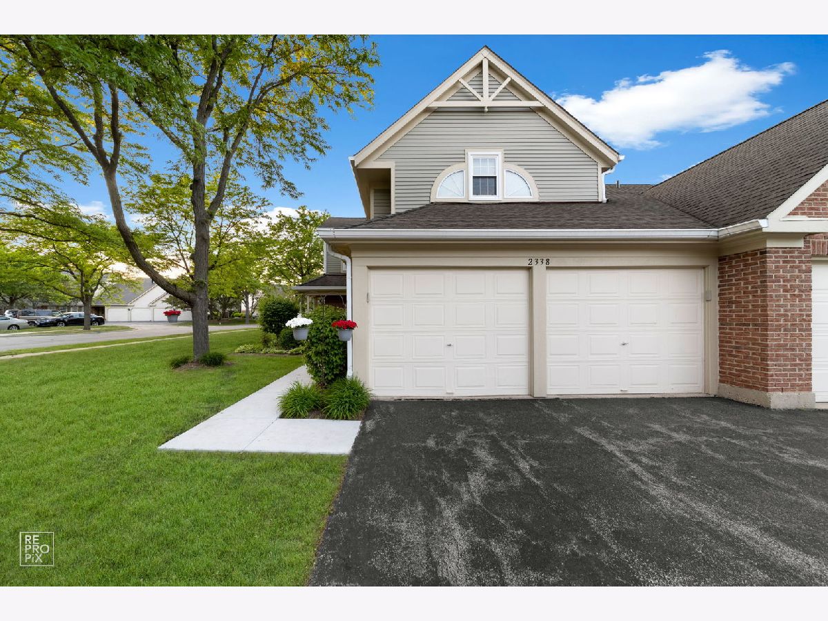 Towne Place Schaumburg IL, Townhomes & Condos For Sale & For Rent