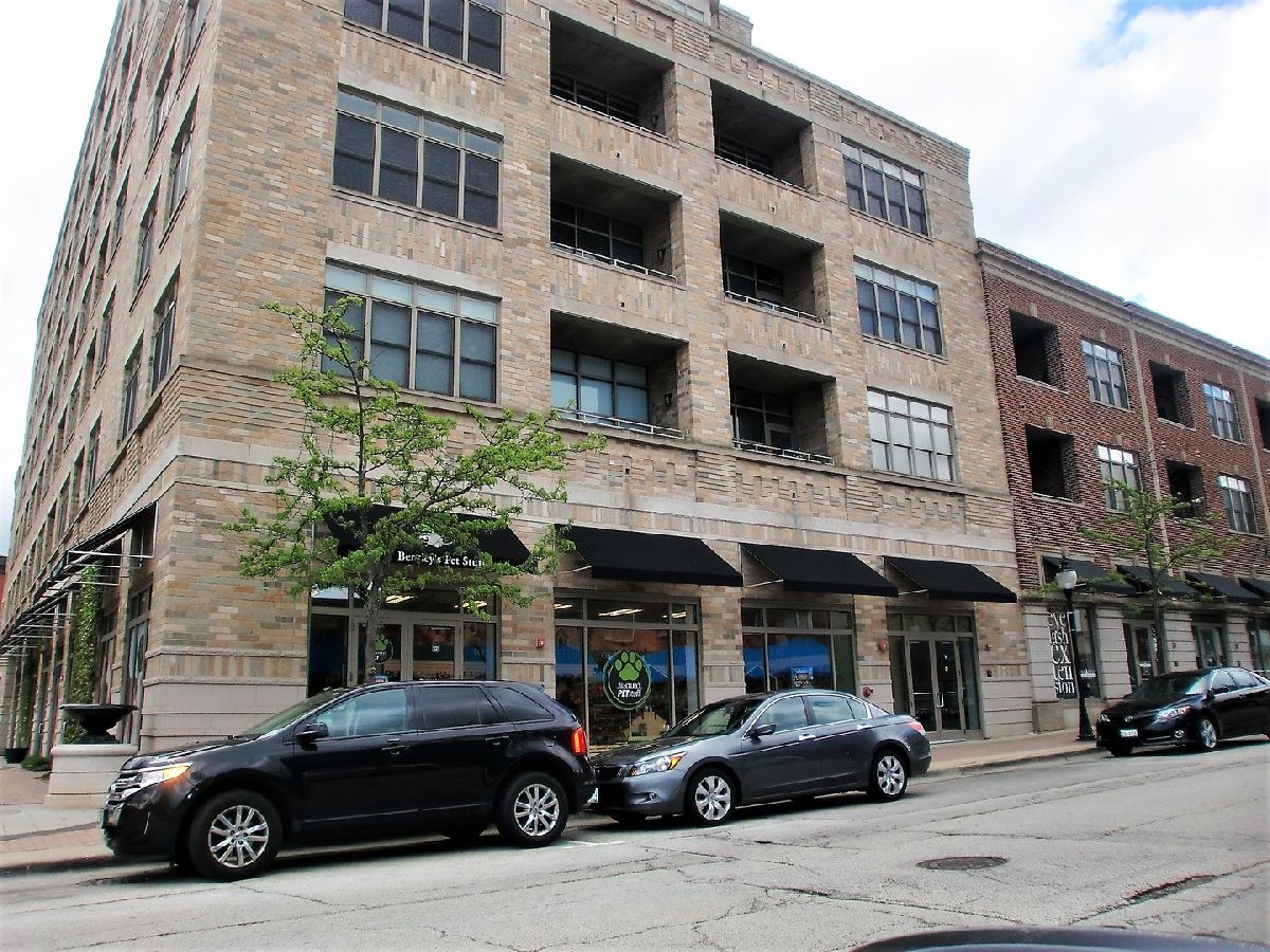 Condominiums Rented Metro Lofts Arlington Heights Illinois, 10 Dunton