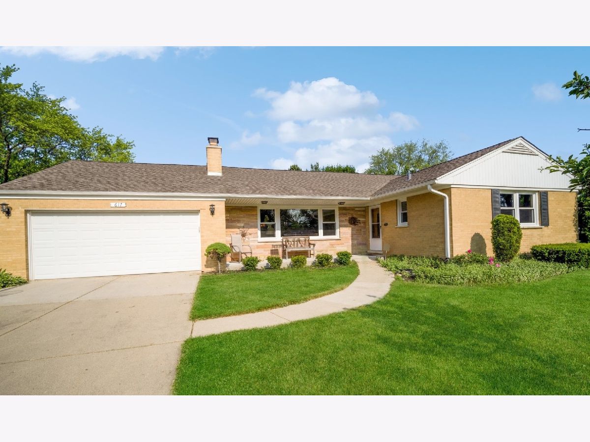 Homes & Townhomes & Condos Sold Lions Park Mount Prospect Illinois, 617 School
