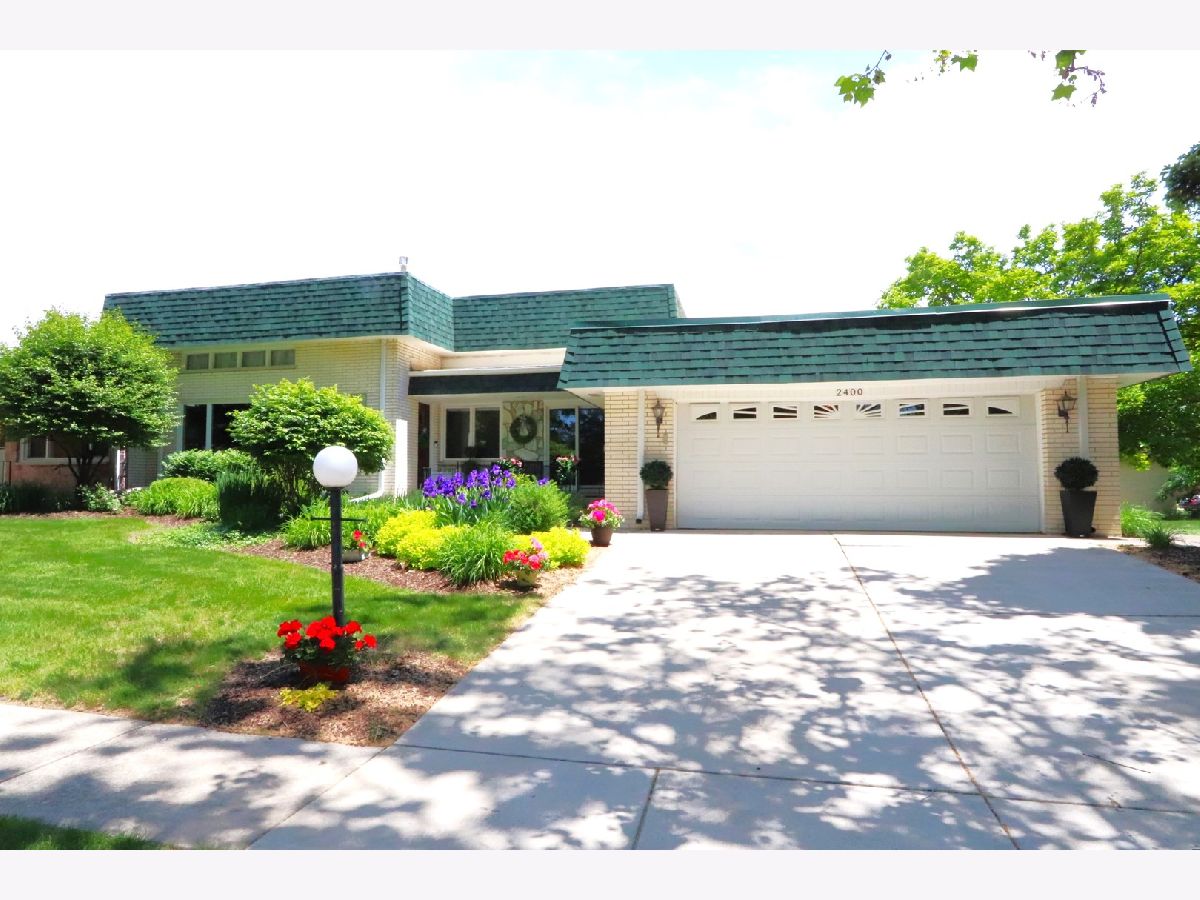 Condos & Townhomes & Homes Sold Green Acres Morris Illinois, 2400 Lynwood
