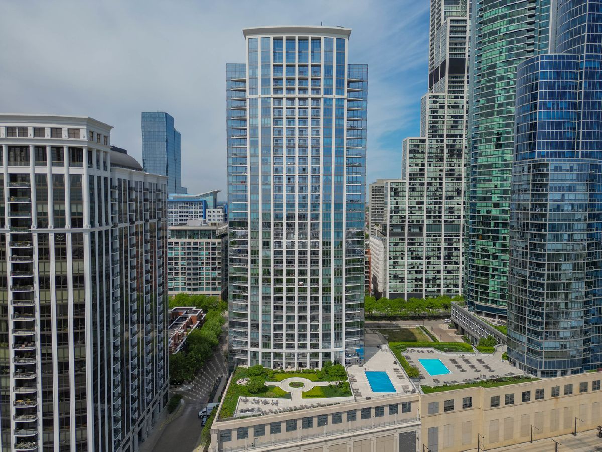 Condominiums Rented Museum Park Tower Iv Chicago Illinois, 1235 Prairie