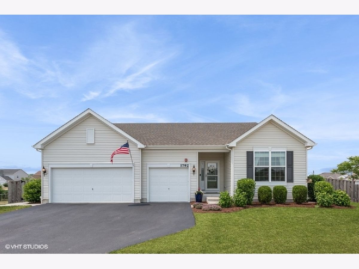 Homes Sold Amber Meadows Hoffman Estates Illinois, 1792 Sheffield