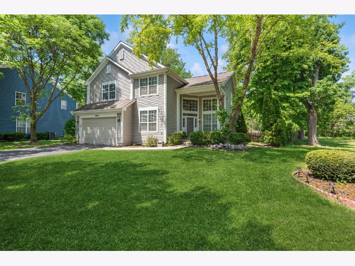 Homes Sold Regency Woods Libertyville Illinois, 1826 Cardinal