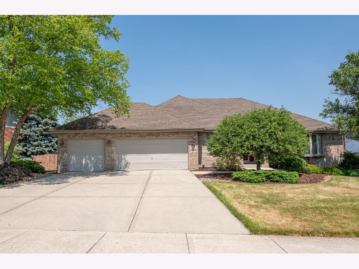 Homes Sold Blackthorne Ridge Mokena Illinois, 12112 Blackthorne Ridge