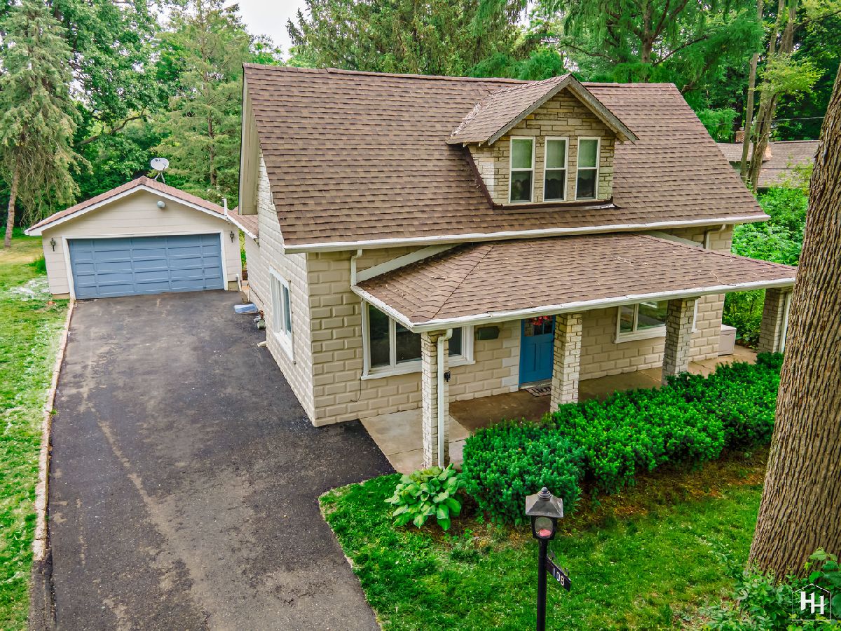 Condominiums & Homes Sold Chalets Of Fox River Grove Fox River Grove Illinois, 108 Beachway