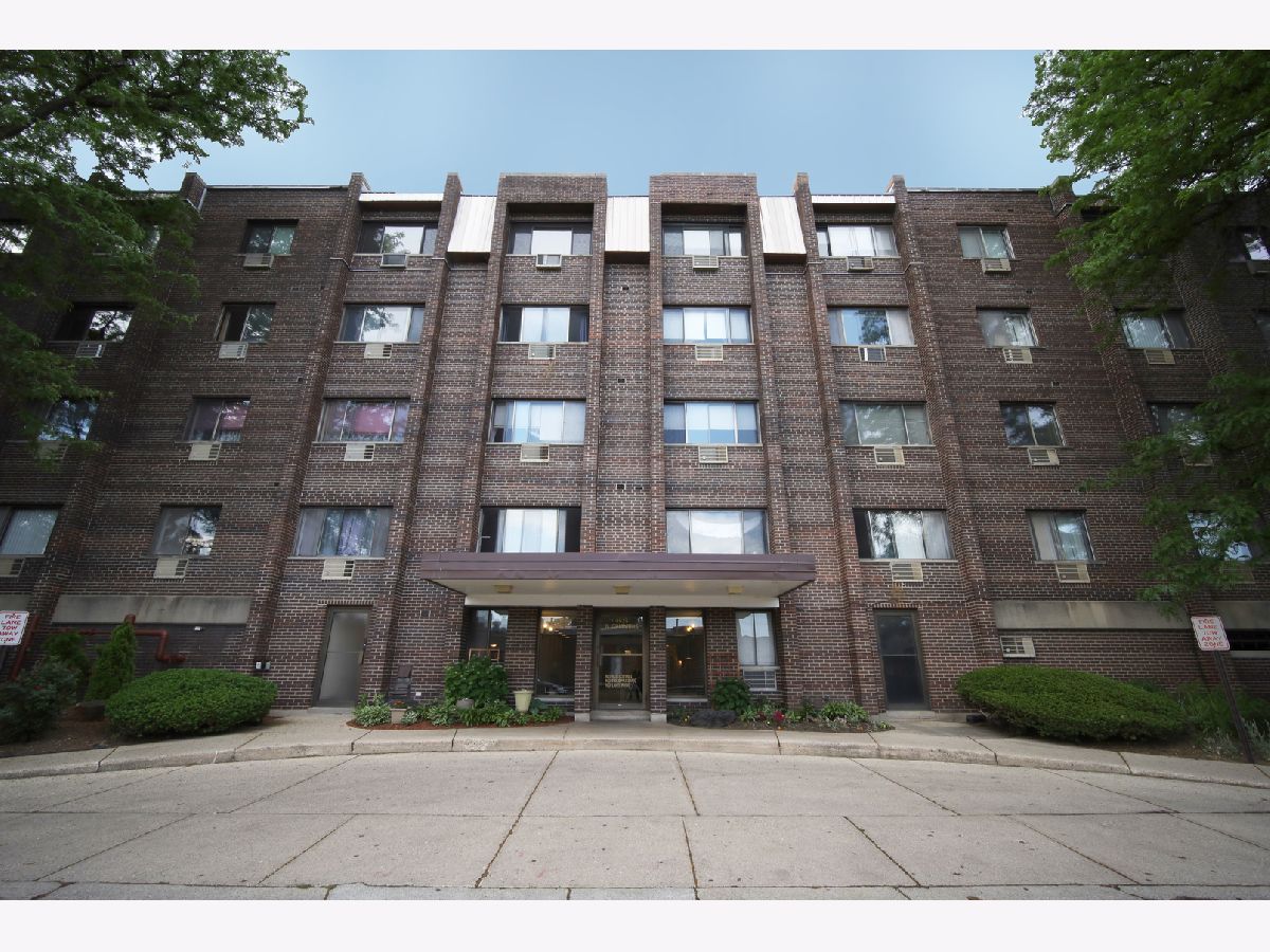 Condominiums Sold Pueblo Commons Chicago Illinois, 4624 Commons