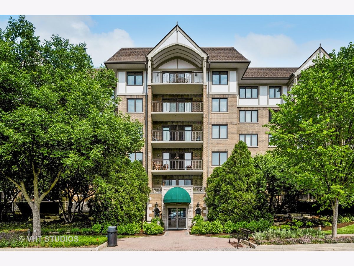 Condominiums Sold Shires At Clock Tower Mount Prospect Illinois, 15 Pine