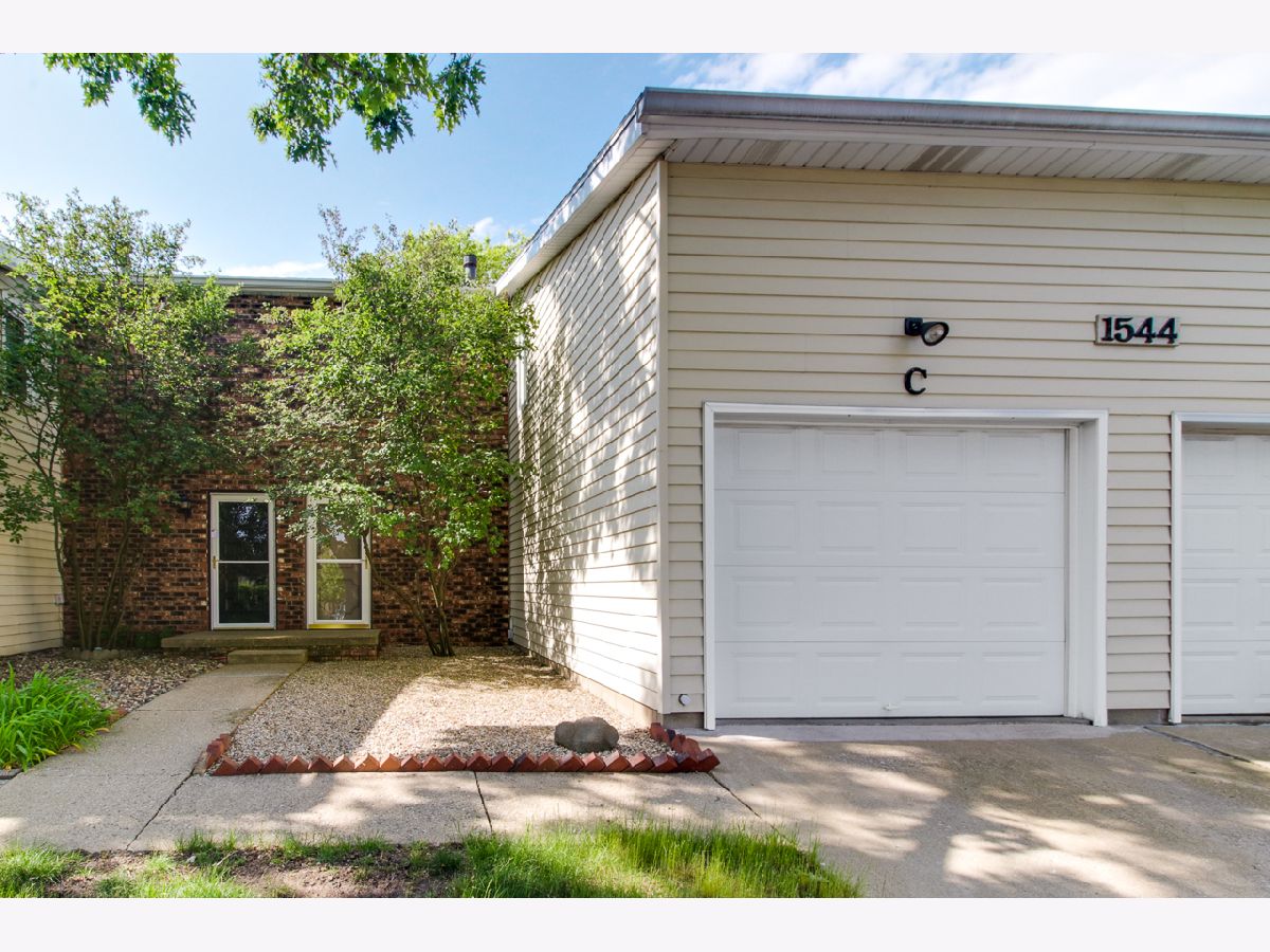 Condos & Townhomes Sold Landmark Normal Illinois, 1544 Hunt