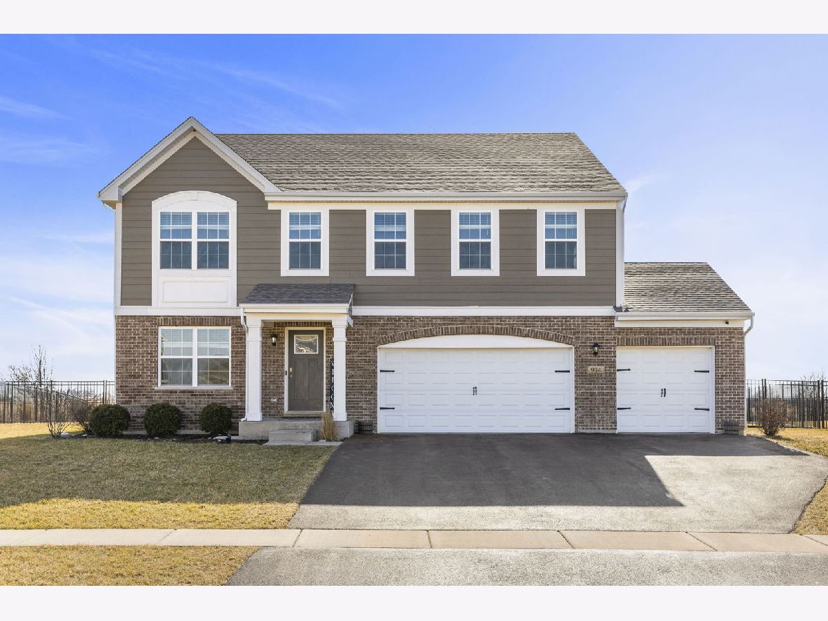 Homes Sold Bristol Park New Lenox Illinois, 934 Redcliff