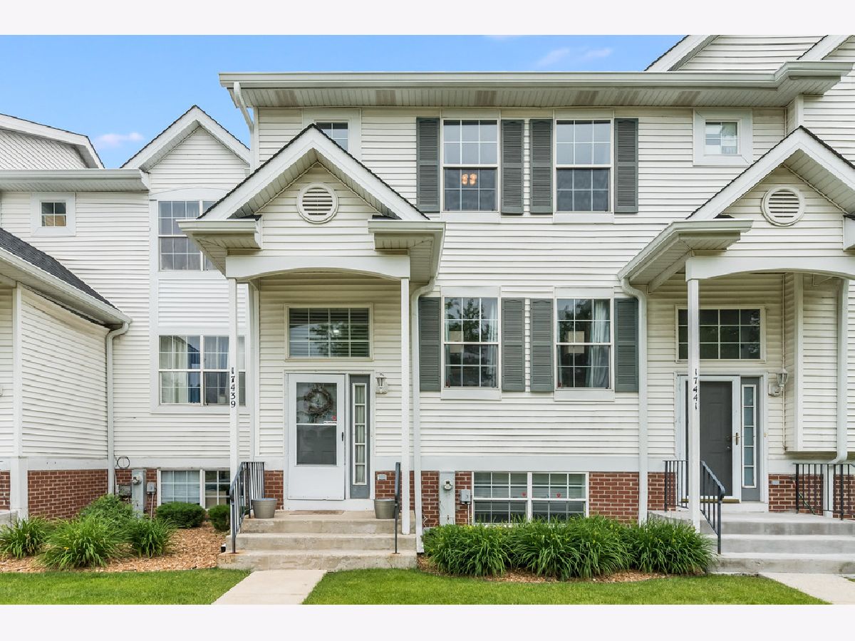 Townhomes Sold Broken Arrow Navajo Lockport Illinois, 17439 Teton