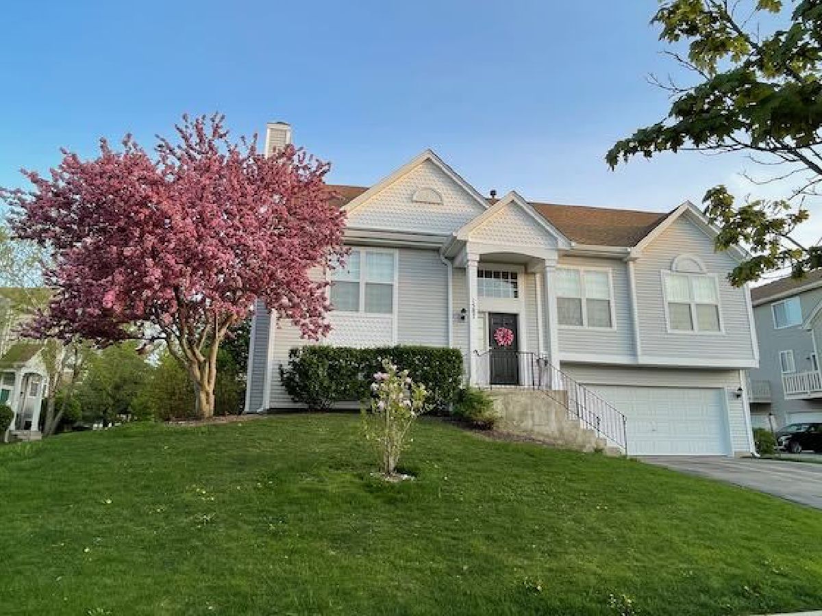 Townhomes & Homes Sold Greystone Gurnee Illinois, 1587 Shire