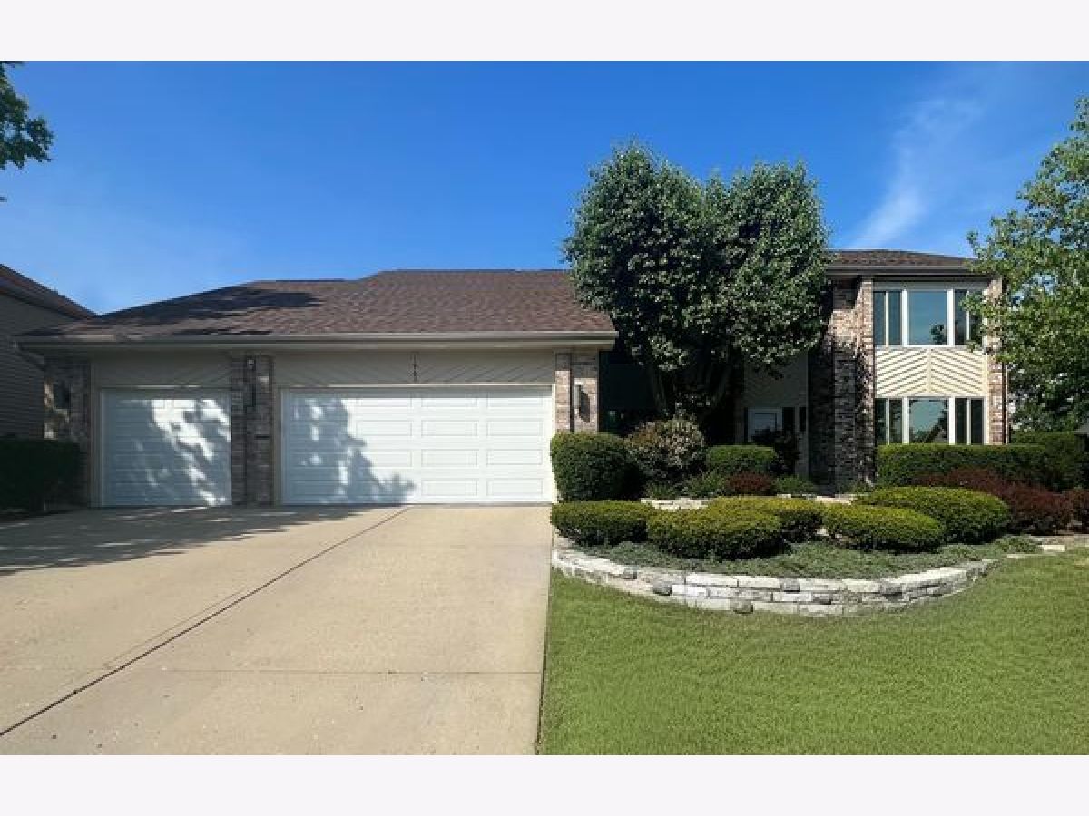 Homes Sold Rolling Hills Buffalo Grove Illinois, 1963 Sheridan