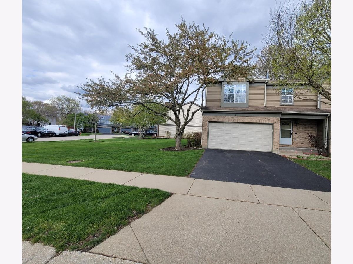 Townhomes & Homes Sold Old Oak Terrace Algonquin Illinois, 7 Oxford
