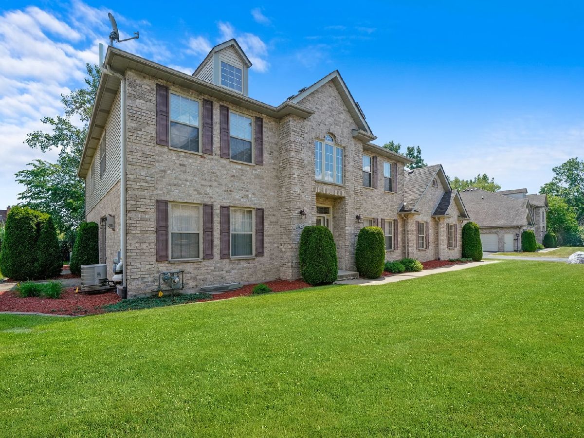 Condos & Townhomes Sold Courtyards At Stonecreek Hazel Crest Illinois, 18423 Stonecreek