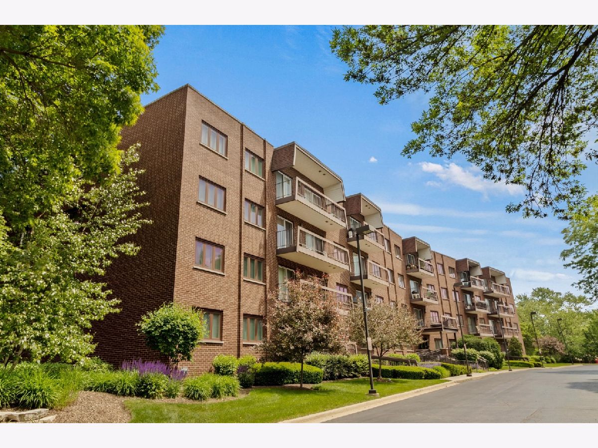 Condominiums Sold Grove Terrace Buffalo Grove Illinois, 400 Dundee