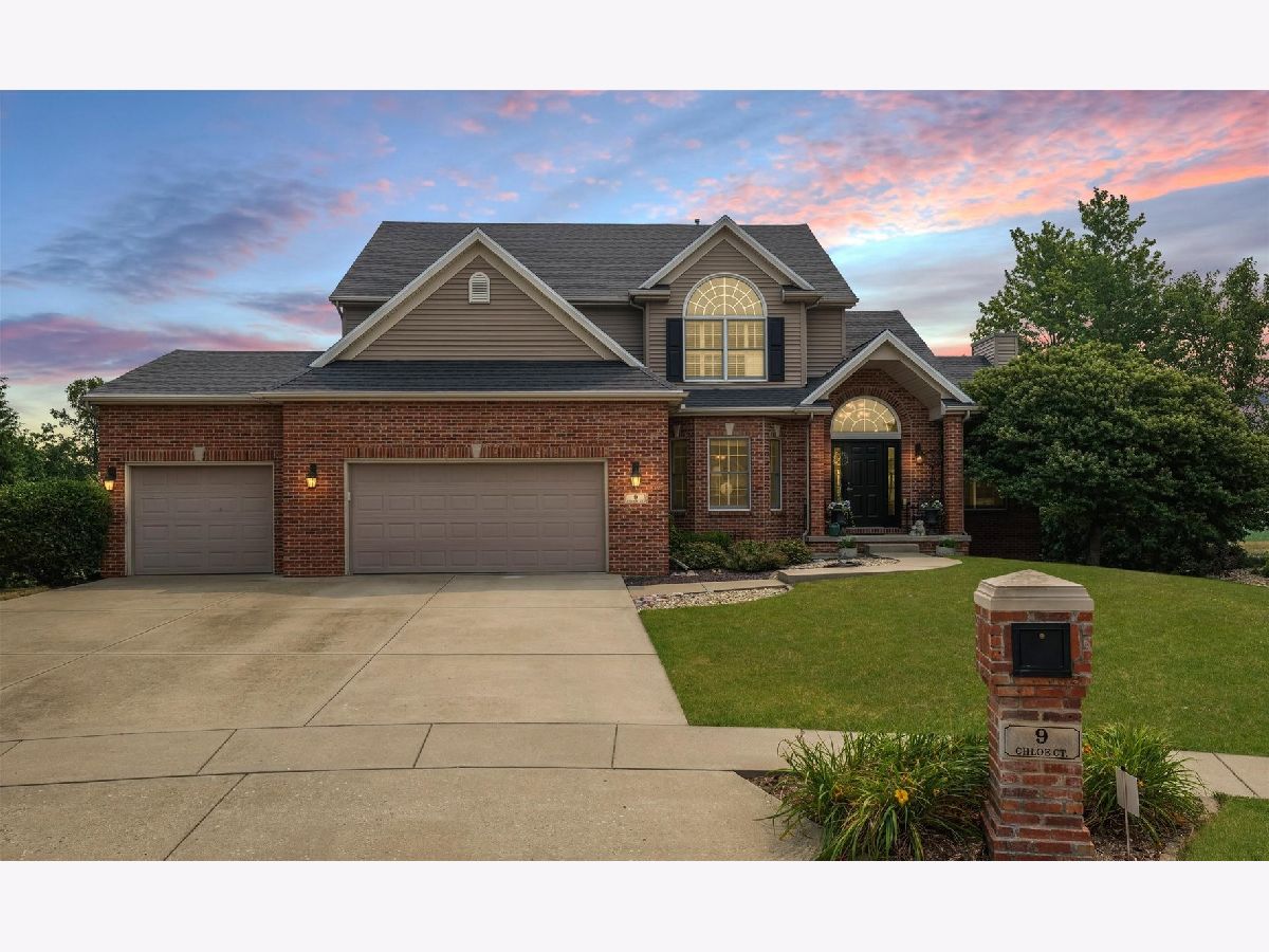 Homes & Condos & Townhomes Sold Eagle Crest Bloomington Illinois, 9 Chloe