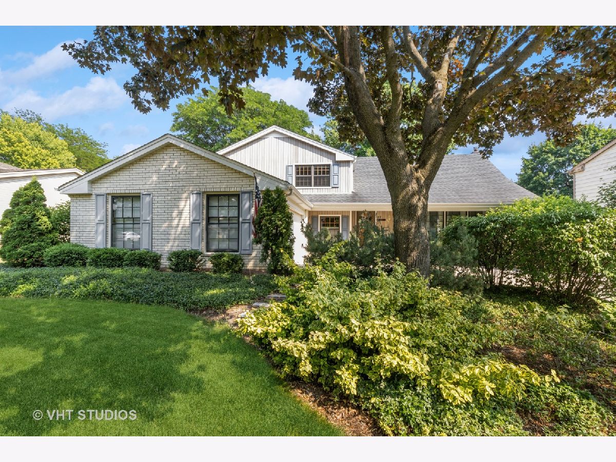 Homes Sold Reseda West Palatine Illinois, 919 Crestview