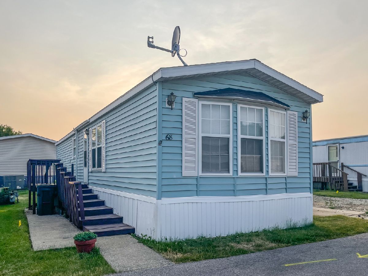 Subdivision Sold Pleasant Ridge West Chicago Illinois, 27W370 Geneva