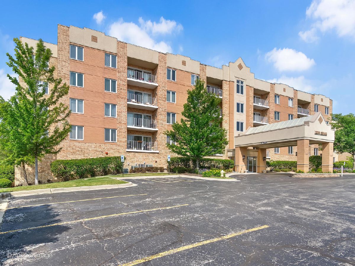 Condominiums & Homes Sold Liberty Square Lombard Illinois, 2260 Grace