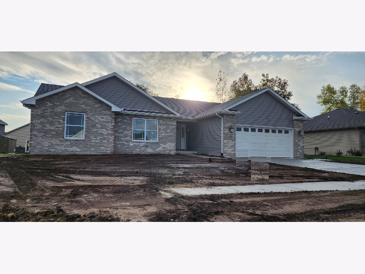 Homes & Condos & Townhomes Sold Meadow Estates Coal City Illinois, 275 Short