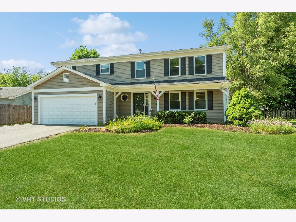 Homes & Condos & Townhomes Sold Spring Creek Farms Algonquin Illinois, 1765 Thorneapple