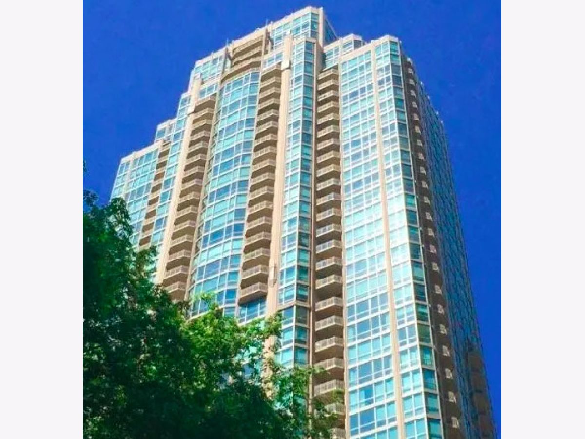 Condominiums Sold The Pinnacle Chicago Illinois, 21 Huron
