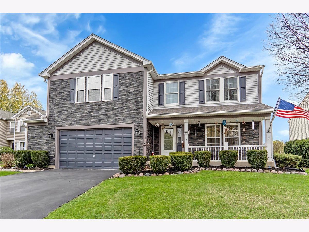Homes & Condos & Townhomes Sold Fairfield Way Montgomery Illinois, 1734 Sandstone
