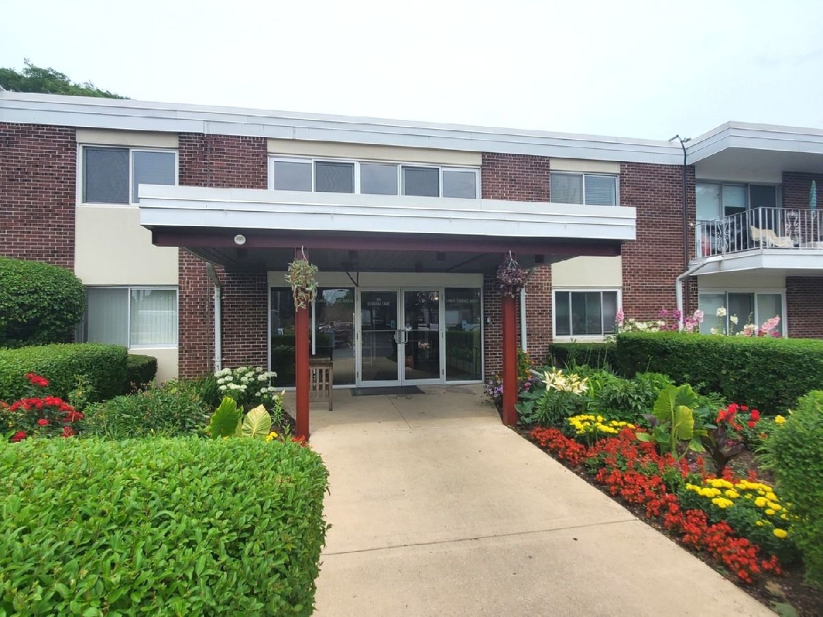 Condominiums Sold Cameo Terrace Wheeling Illinois, 100 Deborah