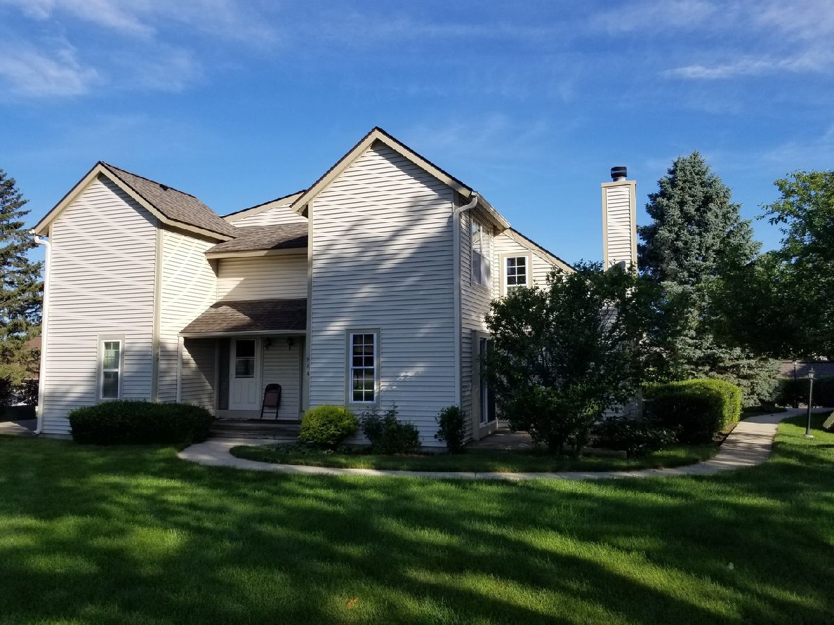 Heather Ridge Gurnee IL, Townhomes & Condos & Homes For Sale & For Rent