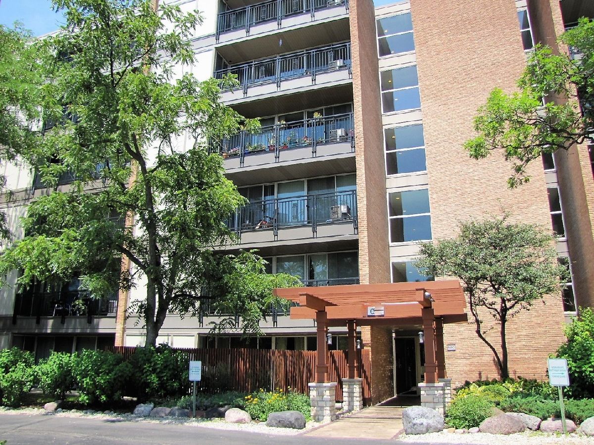 Four Lakes Lisle IL, Condos & Townhomes For Sale & For Rent Sadie