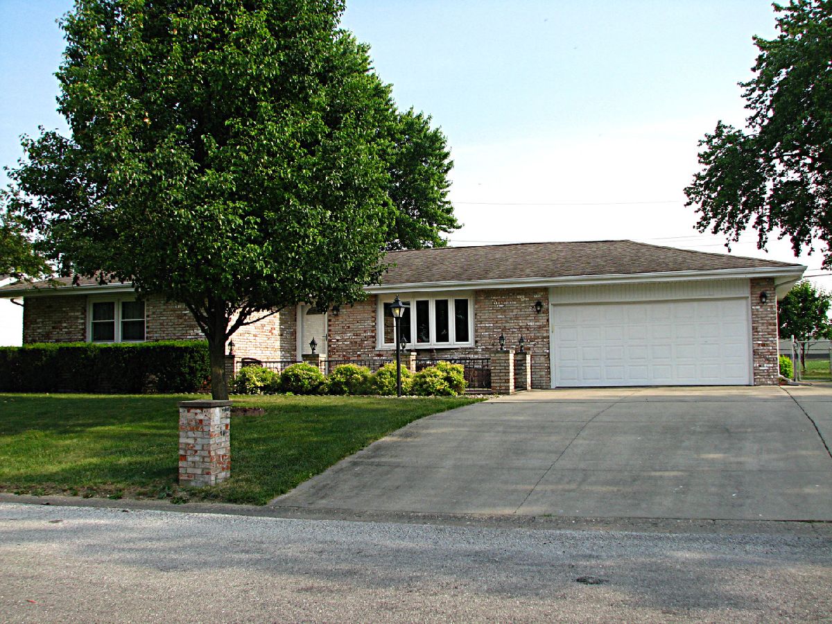 Homes Sold Hillcrest Tuscola Illinois, 13 Hillcrest