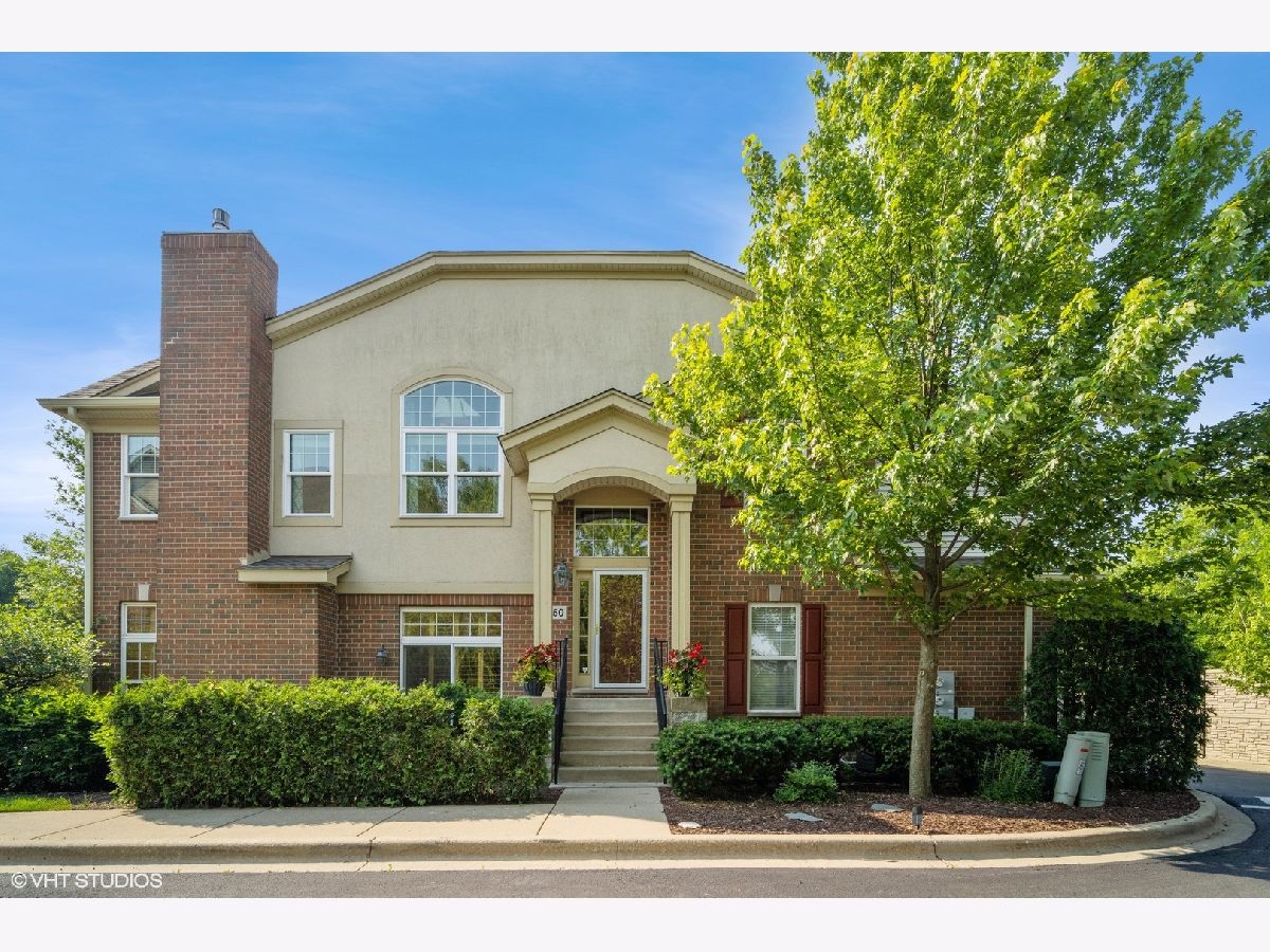 Condos & Townhomes Sold South Commons Deerfield Illinois, 550 Commons